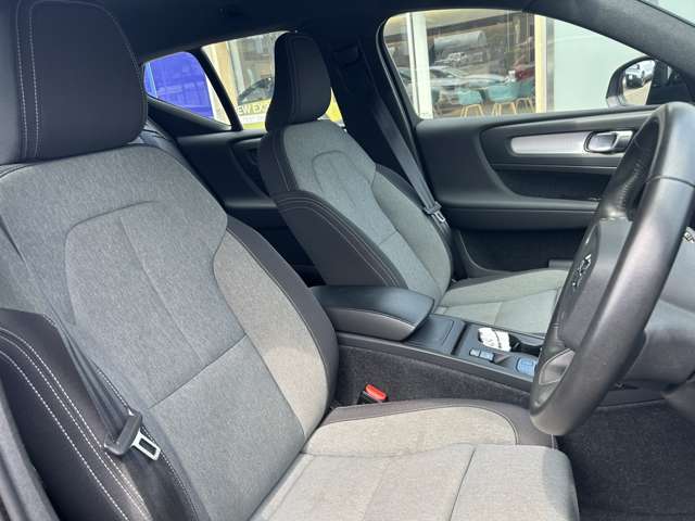 ボルボ ＸＣ４０ Ｂ４ ＡＷＤ モメンタム ４ＷＤ R3年 (東北) 99