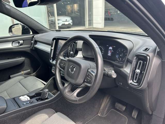 ボルボ ＸＣ４０ Ｂ４ ＡＷＤ モメンタム ４ＷＤ R3年 (東北) 99