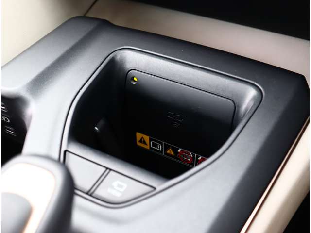 トヨタ クラウン　クロスオーバー　ハイブリッド ２．５ Ｇ アドバンスト レザー パッケージ Ｅ－ＦＯＵＲ ４ＷＤ R5年 (関東) 99