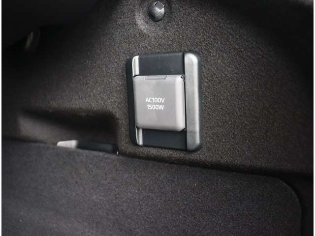 トヨタ クラウン　クロスオーバー　ハイブリッド ２．５ Ｇ アドバンスト レザー パッケージ Ｅ－ＦＯＵＲ ４ＷＤ R5年 (関東) 99