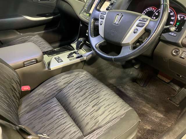 トヨタ クラウンアスリート ２．５ Ｉ－ＦＯＵＲ ４ＷＤ H23年 (北海道) 99