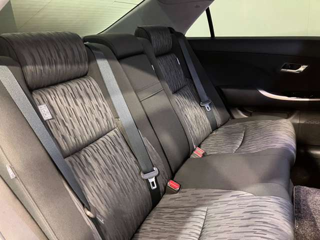 トヨタ クラウンアスリート ２．５ Ｉ－ＦＯＵＲ ４ＷＤ H23年 (北海道) 99