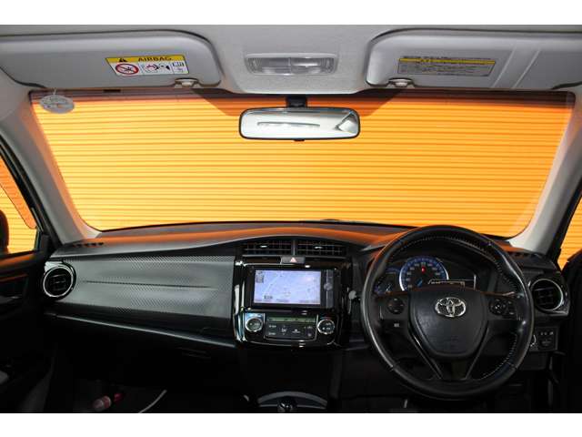 トヨタ カローラフィールダー　ハイブリッド １．５ ハイブリッド Ｇ エアロツアラー Ｗ×Ｂ H26年 (関東) 99