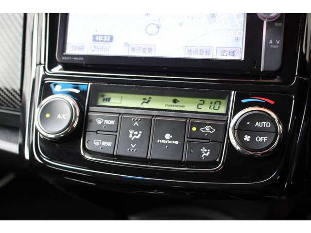 トヨタ カローラフィールダー　ハイブリッド １．５ ハイブリッド Ｇ エアロツアラー Ｗ×Ｂ H26年 (関東) 99