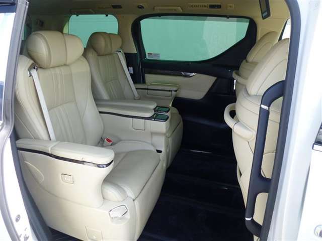 トヨタ アルファード　ハイブリッド ハイブリッド ２．５ エグゼクティブ ラウンジ Ｓ Ｅ－ＦＯＵＲ ４ＷＤ R2年 (東北) 99