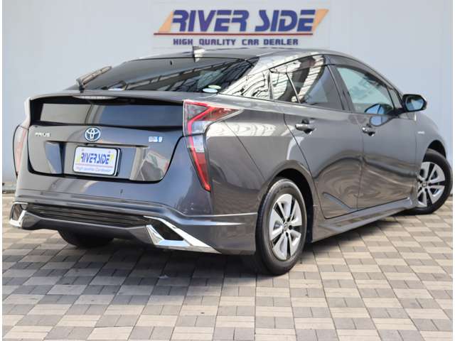 トヨタ プリウス １．８ Ａ H29年 (関東) 99