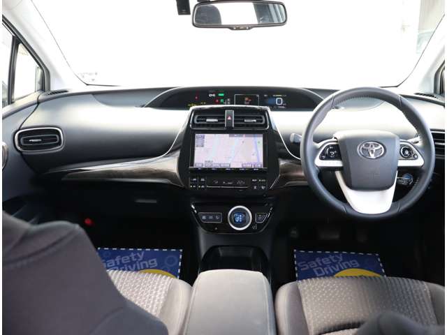 トヨタ プリウス １．８ Ａ H29年 (関東) 99