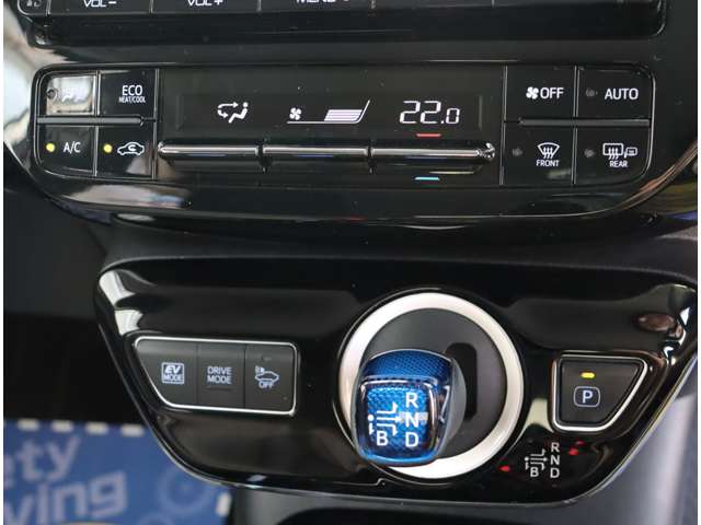 トヨタ プリウス １．８ Ａ H29年 (関東) 99