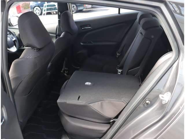 トヨタ プリウス １．８ Ａ H29年 (関東) 99