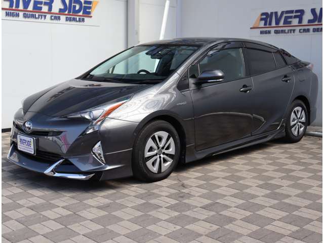 トヨタ プリウス １．８ Ａ H29年 (関東) 99