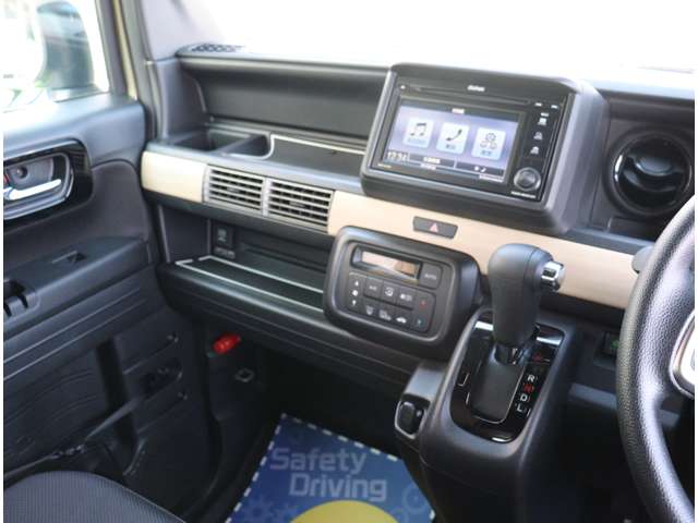 ホンダ Ｎ−ＶＡＮ ６６０ ＋スタイル ファン ターボ ４ＷＤ R4年 (関東) 99