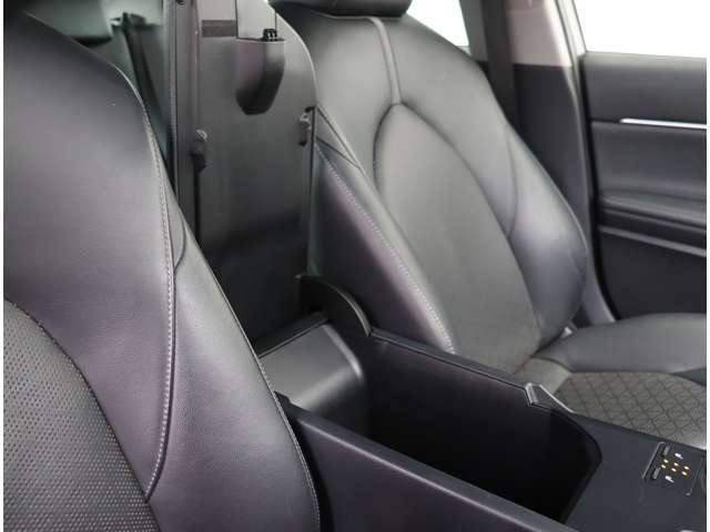 トヨタ カムリ ２．５ ＷＳ レザーパッケージ R1年 (関東) 99