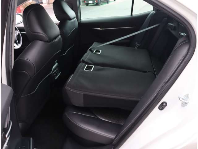 トヨタ カムリ ２．５ ＷＳ レザーパッケージ R1年 (関東) 99