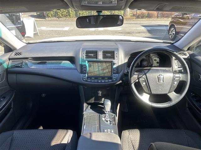 トヨタ クラウンアスリート ２．５ ナビパッケージ H21年 (関東) 99