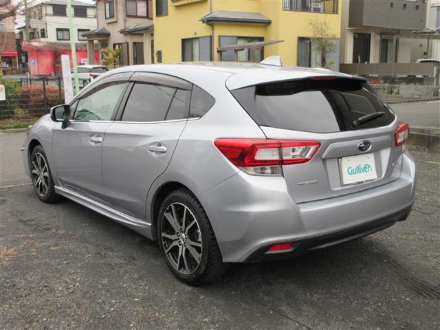 スバル インプレッサスポーツ ２．０ Ｉ－Ｓ アイサイト ４ＷＤ H29年 (関東) 99