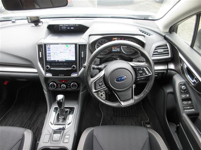 スバル インプレッサスポーツ ２．０ Ｉ－Ｓ アイサイト ４ＷＤ H29年 (関東) 99