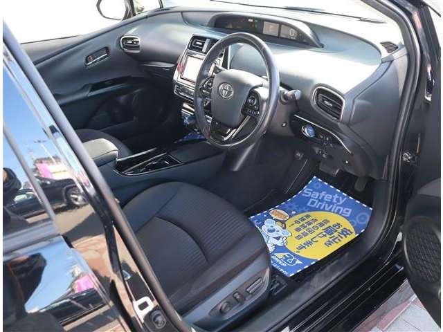 トヨタ プリウス １．８ Ａ R1年 (関東) 99