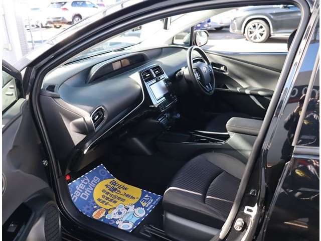 トヨタ プリウス １．８ Ａ R1年 (関東) 99