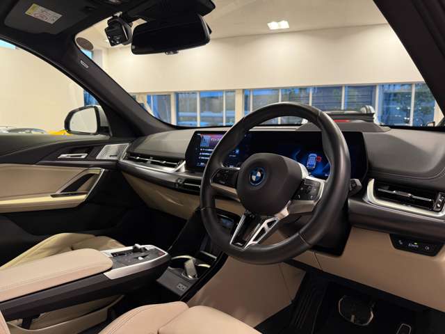 ＢＭＷ ｉＸ１ Ｘドライブ３０ Ｍスポーツ ４ＷＤ R5年 (関東) 99