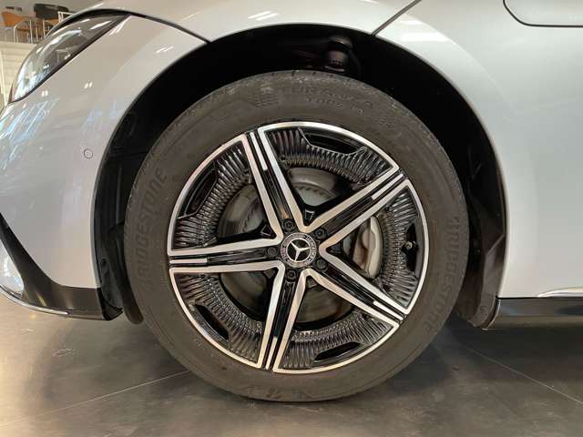 メルセデスベンツ ＥＱＥ ３５０プラス ＡＭＧラインパッケージ ＭＰ２０２３０１ R5年 (関東) 99