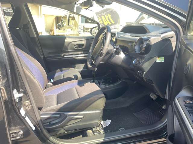 トヨタ アクア １．５ Ｓ H29年 (東海) 99