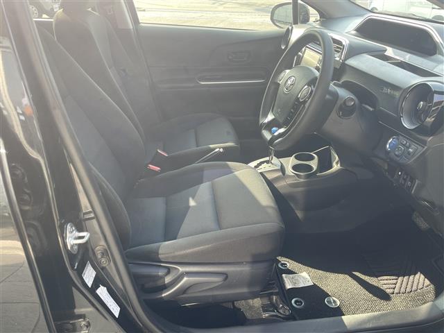 トヨタ アクア １．５ Ｓ H29年 (東海) 99