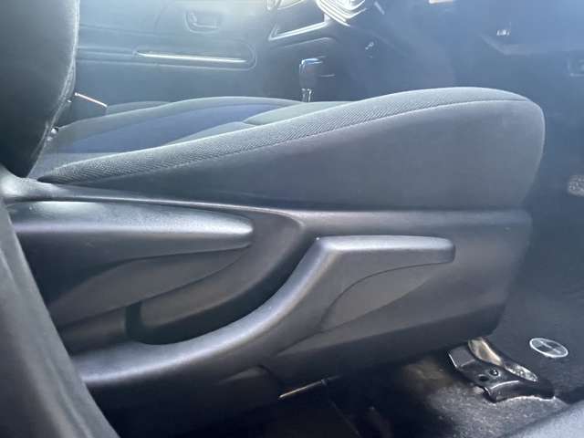 トヨタ アクア １．５ Ｓ H29年 (東海) 99