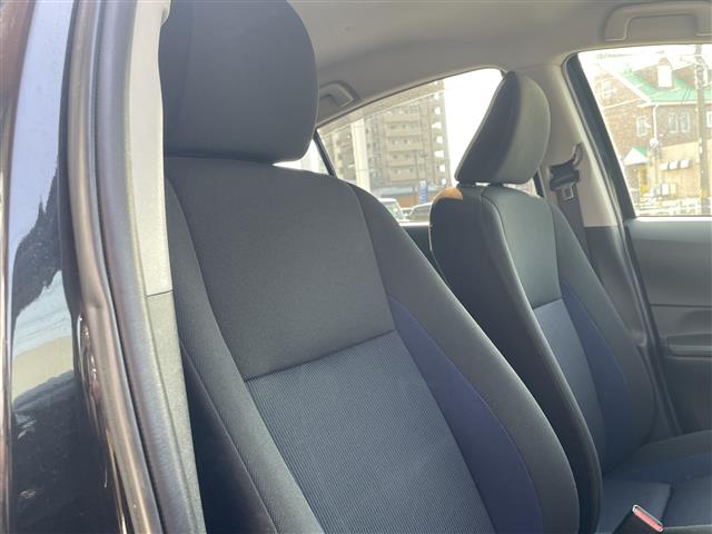 トヨタ アクア １．５ Ｓ H29年 (東海) 99