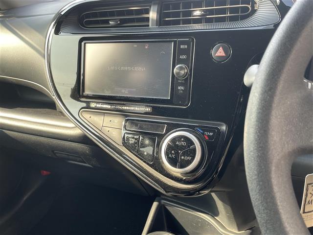 トヨタ アクア １．５ Ｓ H29年 (東海) 99