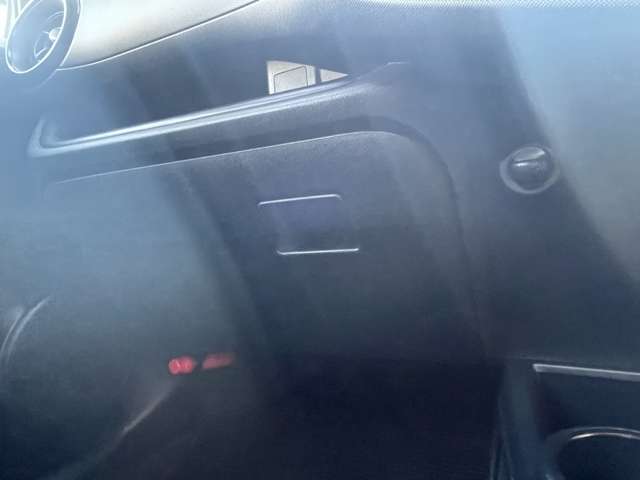 トヨタ アクア １．５ Ｓ H29年 (東海) 99