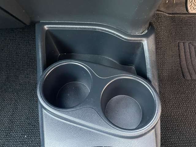 トヨタ アクア １．５ Ｓ H29年 (東海) 99