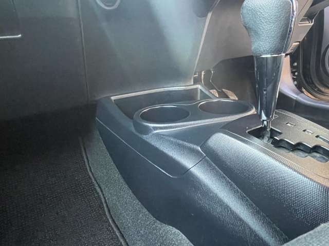 トヨタ アクア １．５ Ｓ H29年 (東海) 99