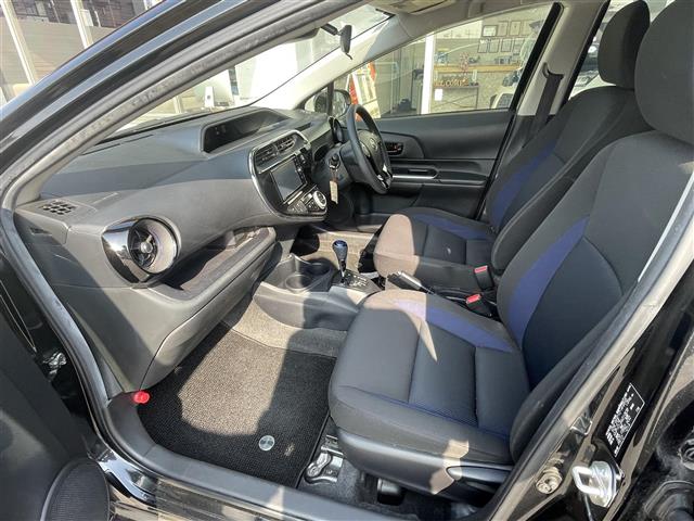 トヨタ アクア １．５ Ｓ H29年 (東海) 99