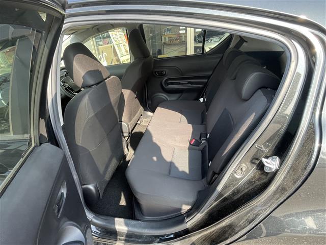 トヨタ アクア １．５ Ｓ H29年 (東海) 99