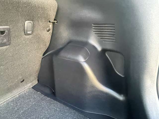 トヨタ アクア １．５ Ｓ H29年 (東海) 99