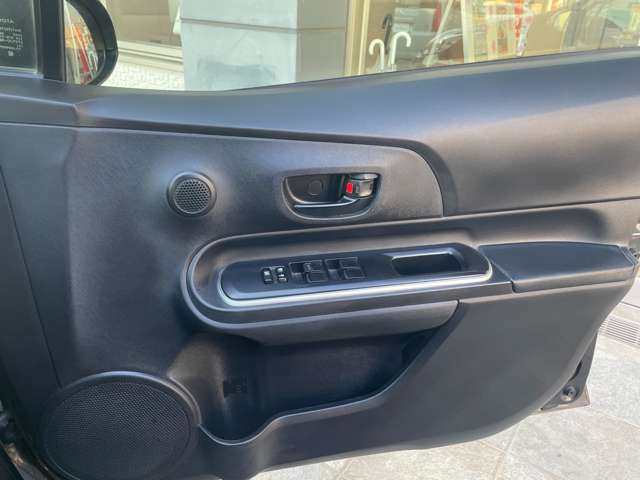 トヨタ アクア １．５ Ｓ H29年 (東海) 99