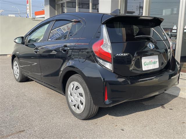 トヨタ アクア １．５ Ｓ H29年 (東海) 99