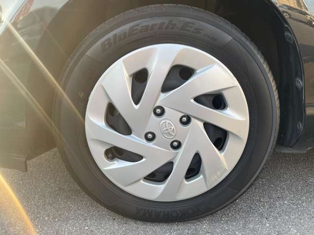 トヨタ アクア １．５ Ｓ H29年 (東海) 99