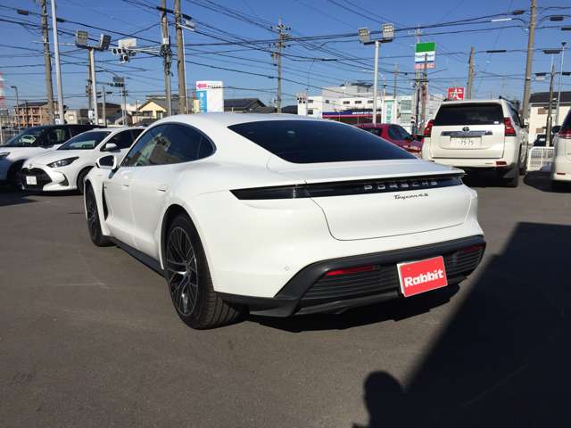 ポルシェ タイカン ４Ｓ パフォーマンスバッテリー プラス ４シート ４ＷＤ R3年 (東海) 99