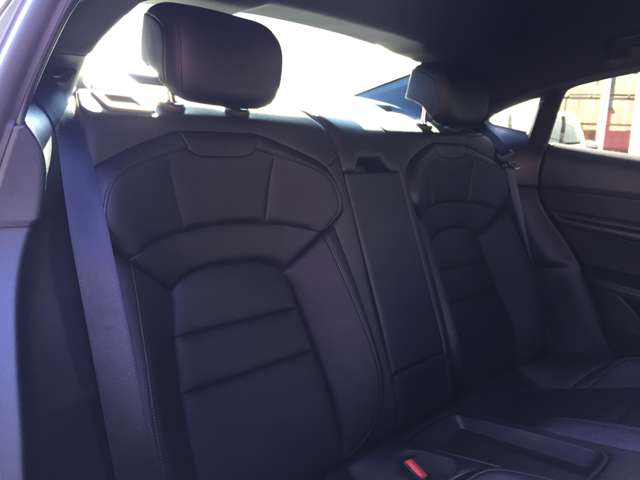 ポルシェ タイカン ４Ｓ パフォーマンスバッテリー プラス ４シート ４ＷＤ R3年 (東海) 99