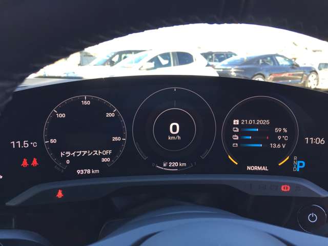 ポルシェ タイカン ４Ｓ パフォーマンスバッテリー プラス ４シート ４ＷＤ R3年 (東海) 99