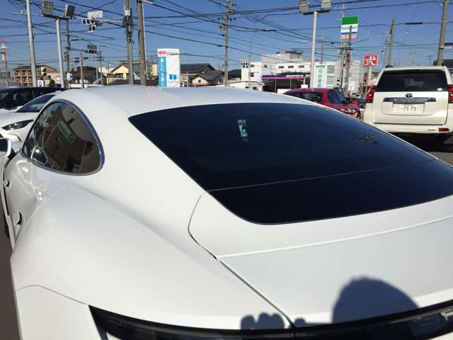 ポルシェ タイカン ４Ｓ パフォーマンスバッテリー プラス ４シート ４ＷＤ R3年 (東海) 99