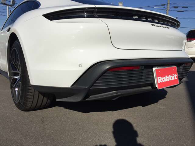 ポルシェ タイカン ４Ｓ パフォーマンスバッテリー プラス ４シート ４ＷＤ R3年 (東海) 99