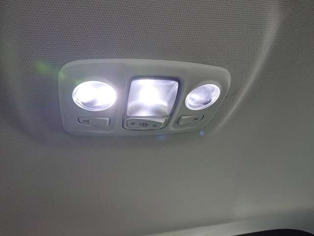 プジョー ３００８ ブルーＨＤＩ クリーン エディション ディーゼルターボ R1年 (東北) 99