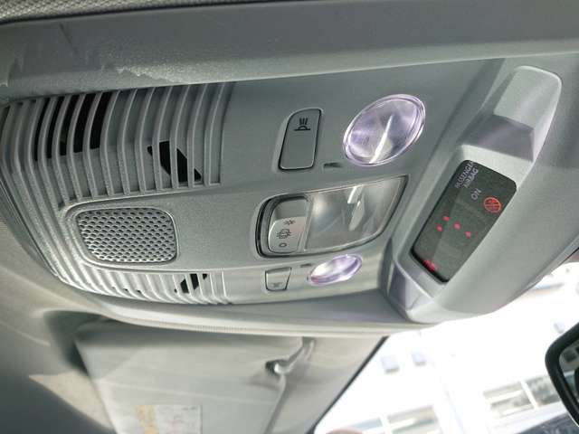 プジョー ３００８ ブルーＨＤＩ クリーン エディション ディーゼルターボ R1年 (東北) 99