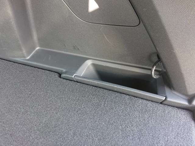 プジョー ３００８ ブルーＨＤＩ クリーン エディション ディーゼルターボ R1年 (東北) 99