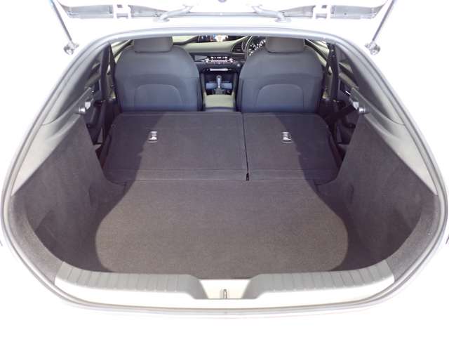 マツダ ＭＡＺＤＡ３　ファストバック １．８ ＸＤ プロアクティブ ディーゼルターボ R4年 (関東) 99