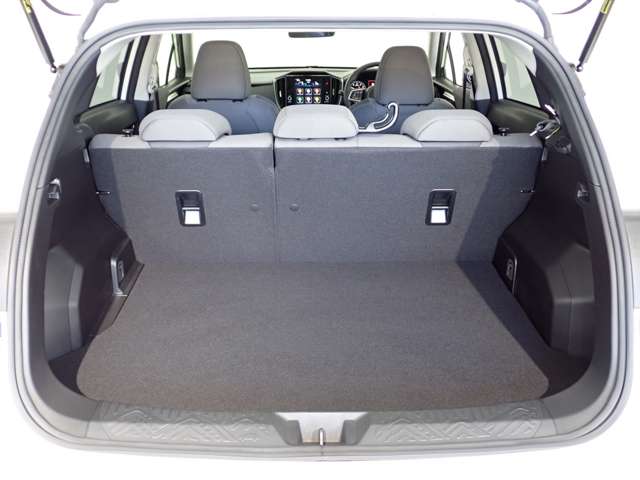 スバル インプレッサ　ハイブリッド ２．０ ＳＴ－Ｇ ４ＷＤ R5年 (関東) 99