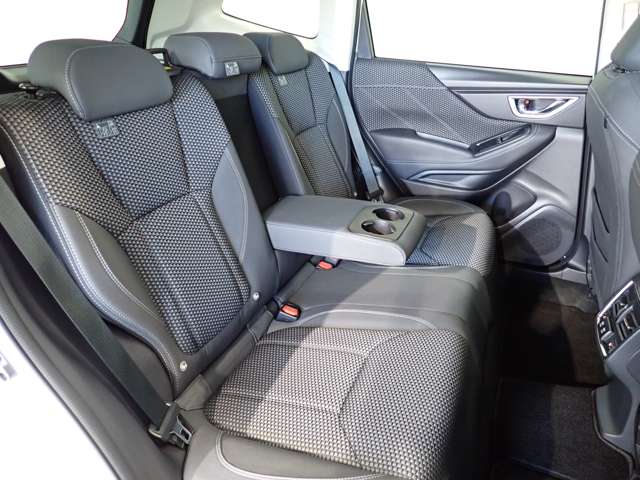 スバル フォレスター　ハイブリッド ２．０ アドバンス ４ＷＤ R4年 (関東) 99