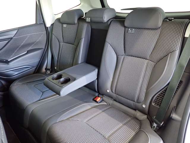 スバル フォレスター　ハイブリッド ２．０ アドバンス ４ＷＤ R4年 (関東) 99